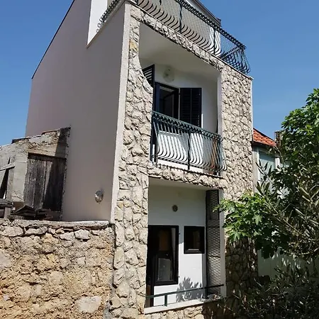 بيت للعطل Perlica