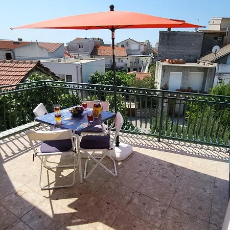 Perlica Ferienhaus Vodice