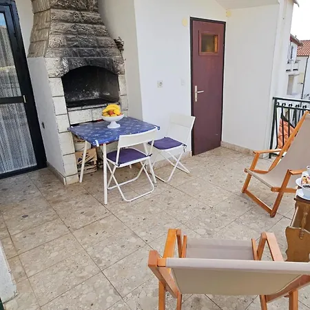 Perlica Nyaraló Vodice